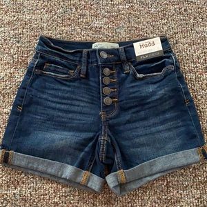 Mudd mid rise jean shorts